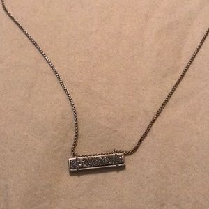 Kendra Scott necklace